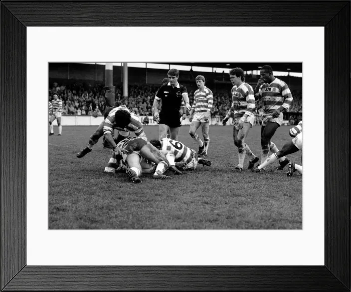 Framed Print : St Helen v Hull Kingston Rovers in the John Player Trophy semi final