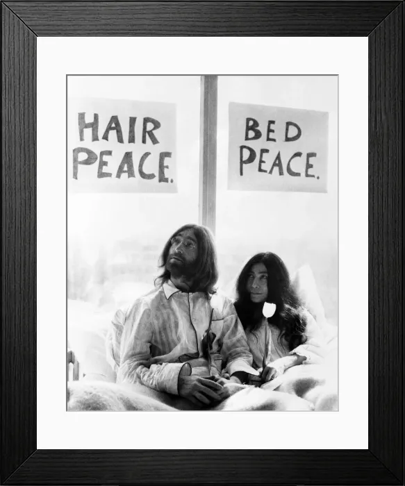 Framed Print : John Lennon and his wife Yoko Ono are having a weeks love-in their room at the Hilton Framed Print : John Lennon and his wife Yoko Ono are having a weeks love-in their room at the Hilton