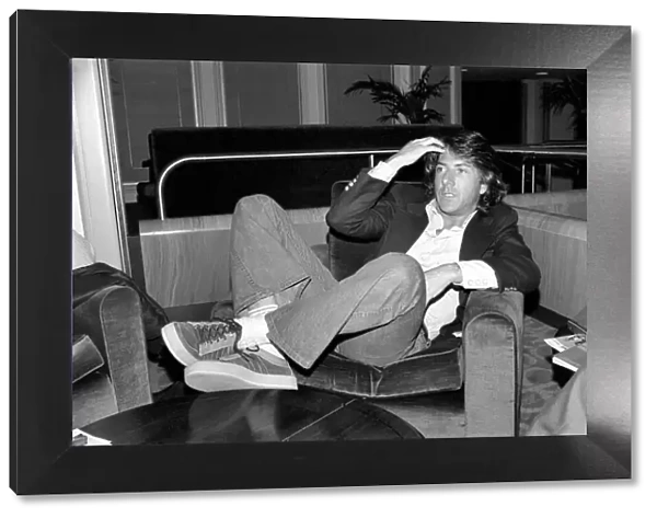 Actor Dustin Hoffman, pictured in a London hotel. 21st January 1975. 75-00388-001