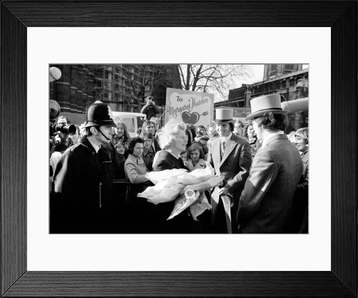 Framed Print : Young Conservatives demonstrate in favour for Mrs Margaret Thatcher in the lead up to Framed Print : Young Conservatives demonstrate in favour for Mrs Margaret Thatcher in the lead up to