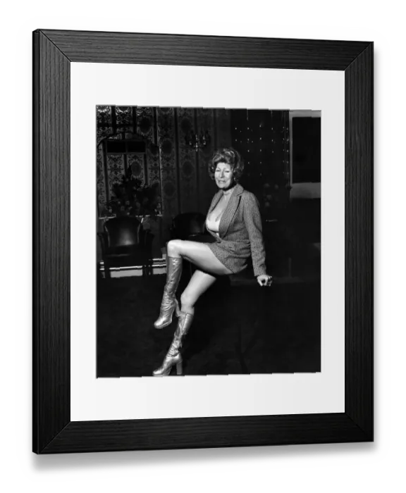 Framed Print : Singer: Faith Brown. February 1975 75-00738-002 Framed Print : Singer: Faith Brown. February 1975 75-00738-002