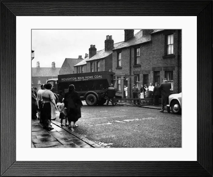 Framed Print : Robot Coalman. October 1961 P005203 Framed Print : Robot Coalman. October 1961 P005203