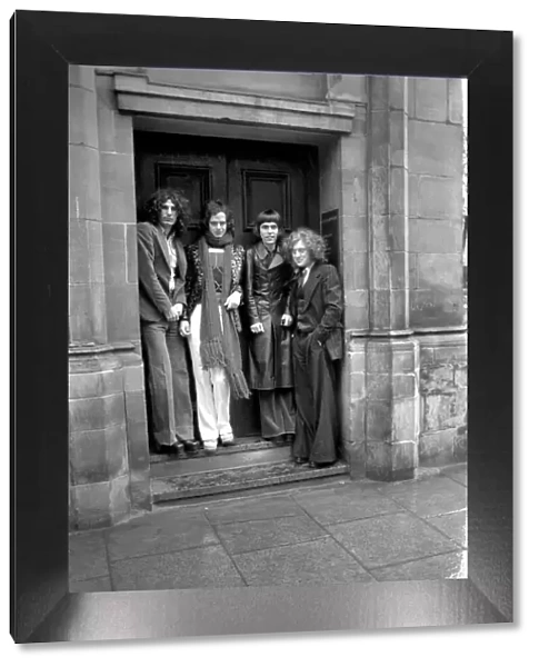 Slade Pop Group. January 1975 75-00228-010