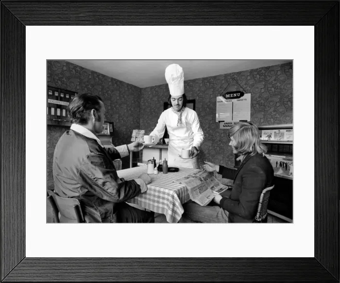 Framed Print : Cordon Bleu Chef Luis Huber pictured at his roadside Cafe Knight Of The Road