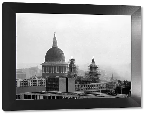 Rooftop Airport St Pauls. Heliport. January 1975 75-00250-001