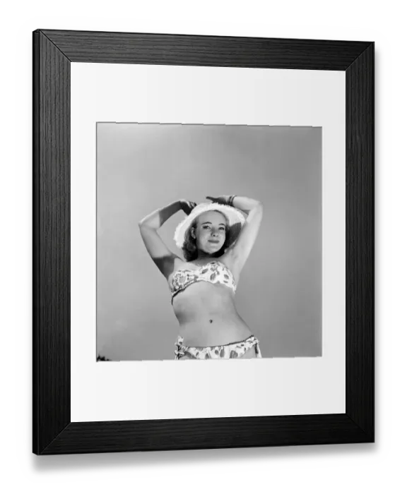 Framed Print : Glamour girl Val Hollman. January 1960 M4307-016 Framed Print : Glamour girl Val Hollman. January 1960 M4307-016