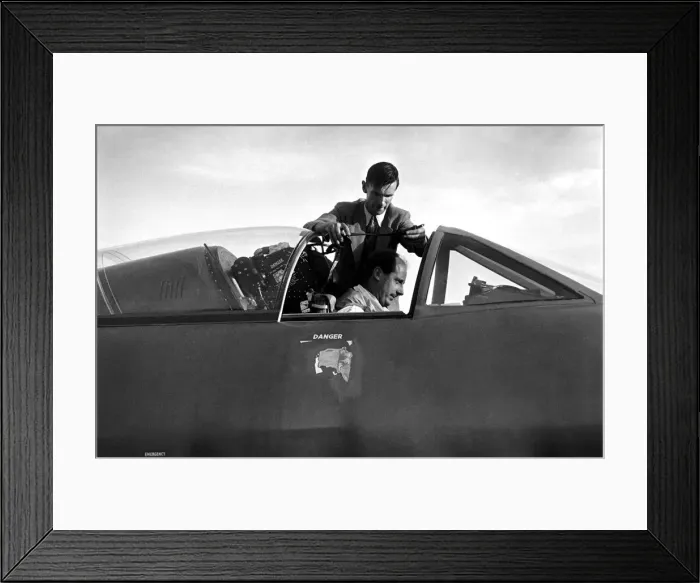 Framed Print : Test pilot Neville Duke in the cockpit of a Hawker Hunter jet fighter for an attempt