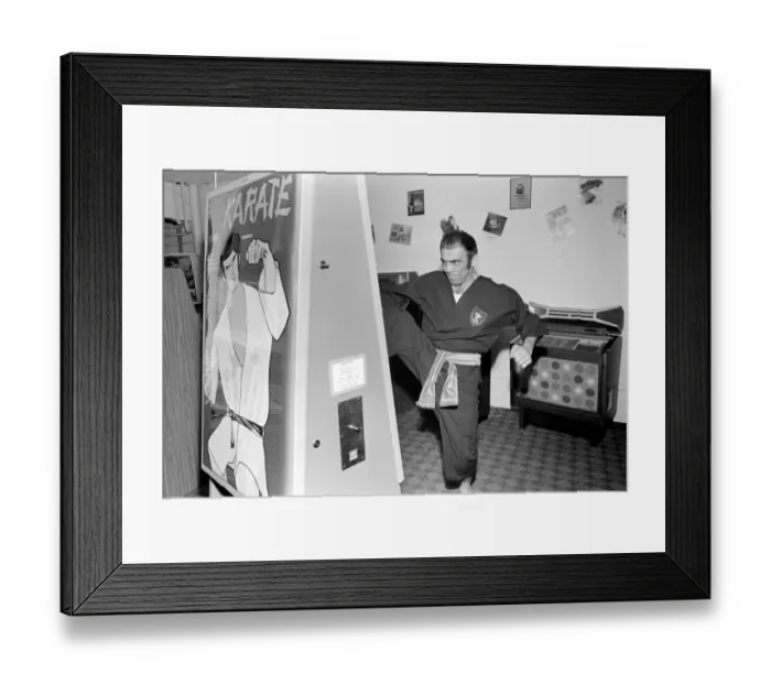 Framed Print : Karate Machine: Man / Machine / Unusual / Humour: Kung Fu man Baron Omidi tries out the new Framed Print : Karate Machine: Man / Machine / Unusual / Humour: Kung Fu man Baron Omidi tries out the new