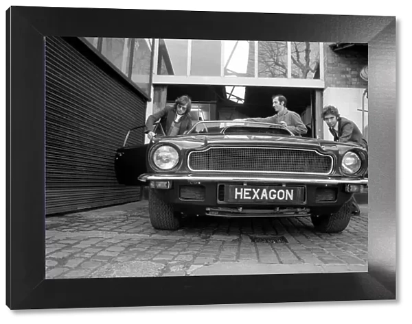 Hexagon Motors of Highgate. Aston Martin. December 1974 74-7666-002