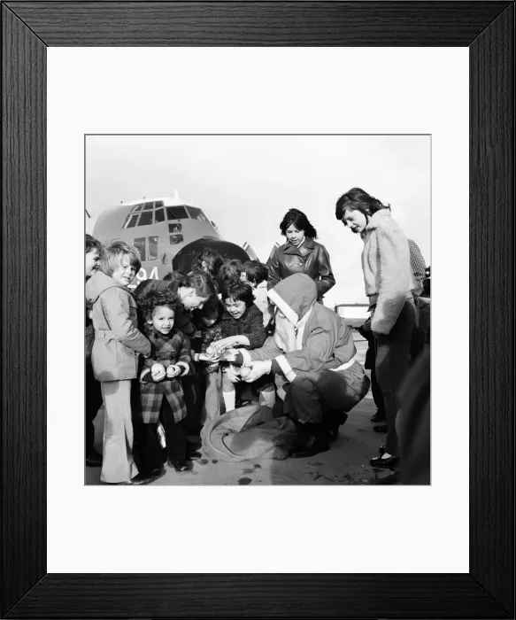 Framed Print : Father Xmas with the children of servicemen at R. A. F. Lyneham. December 1974 74-7607-003
