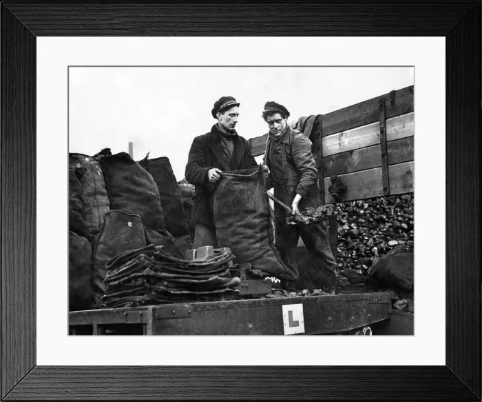 Framed Print : Coal Men filling bags with coal imports from America. December 1954 P005126