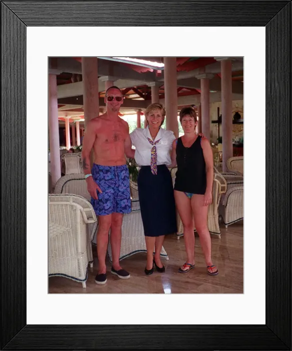 Framed Print : JILL DANDO with STEVE HOWELLS April 1999 SARAH HOWELLS wedding couple after wedding Framed Print : JILL DANDO with STEVE HOWELLS April 1999 SARAH HOWELLS wedding couple after wedding