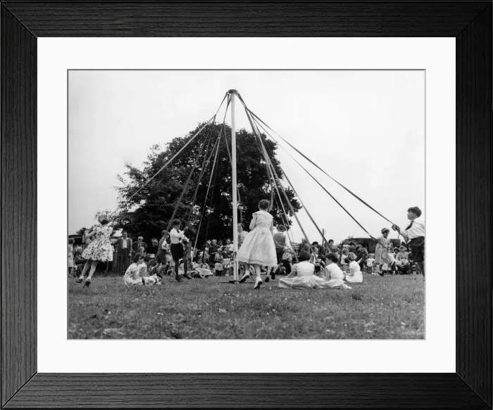 Framed Print : Maypole dancing at Wishford, Wiltshire. P005026