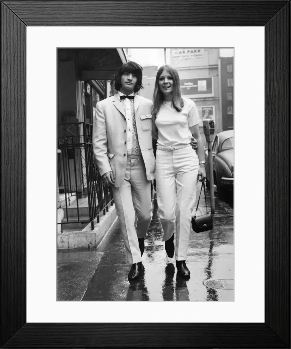 Framed Print : Musician and singer Screaming Lord Daivid Sutch with partner. May 1966 P009894 Framed Print : Musician and singer Screaming Lord Daivid Sutch with partner. May 1966 P009894