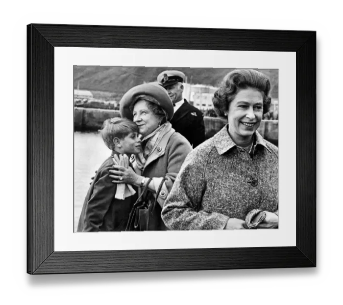 Framed Print : Queen Elizabeth II seen here with the Queen Mother and Prince Edward seen here during