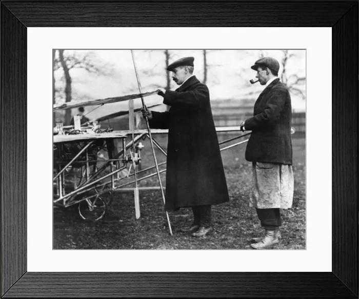 Framed Print : Aviator Howard Wright. Circa 1910. P003982