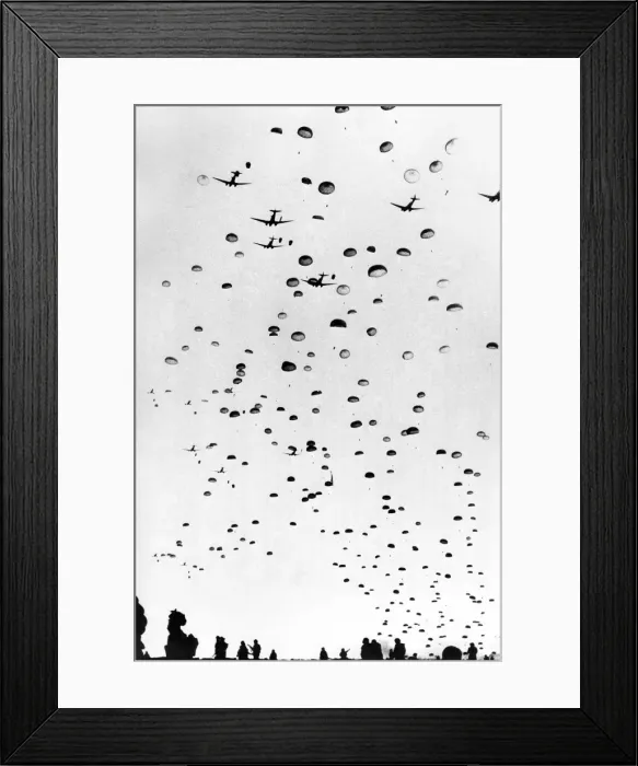 Framed Print : Attenboroughs Private Army: A Bridge too Far is the story of Operation Market Garden Framed Print : Attenboroughs Private Army: A Bridge too Far is the story of Operation Market Garden