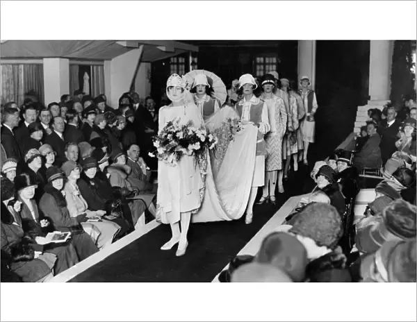 Holland Park Hall. Spectators watching the parade of dresses made of British artificial