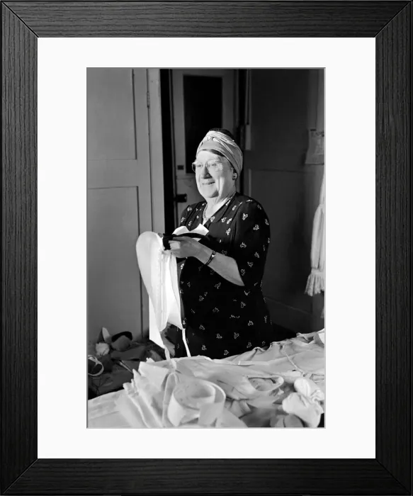 Framed Print : Maria David, Wardrobe Mistress. March 1953 D1019-002 Framed Print : Maria David, Wardrobe Mistress. March 1953 D1019-002