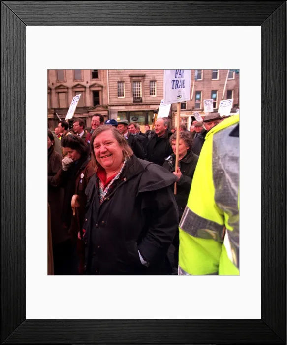 Framed Print : Clarissa Dickson-Wright in Edinburgh January 1998