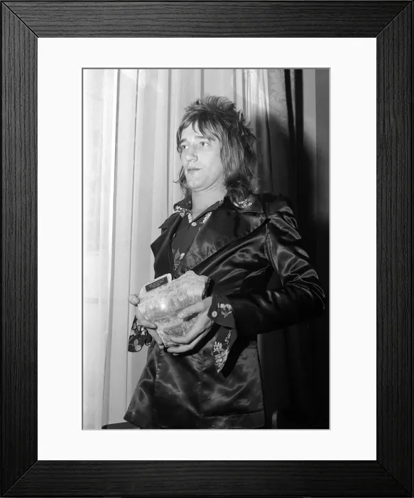 Framed Print : Rod Stewart September 1971 With his Melody Maker Pop Award