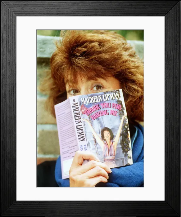 Framed Print : Maureen Lipman Actress Comedian with her new book Thank you for having me