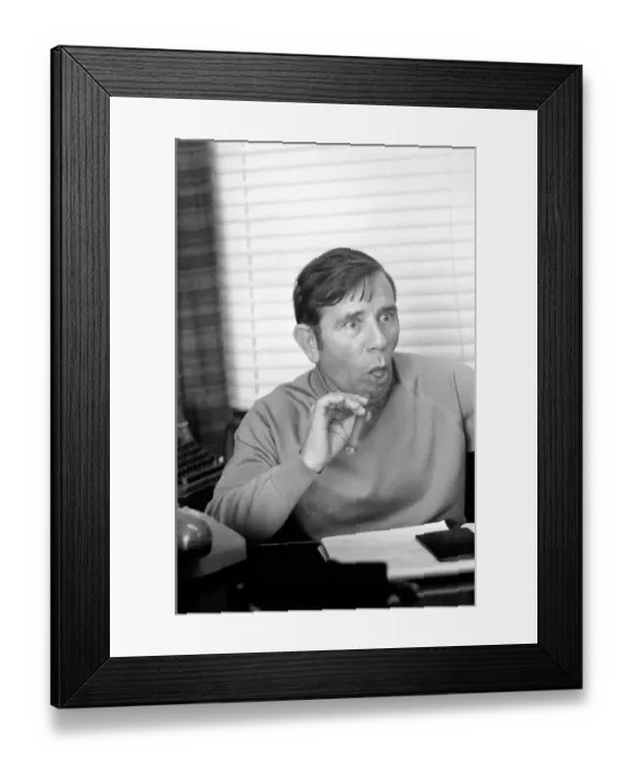 Framed Print : Comedian: Humour: Norman Wisdom. December 1976 76-07485-002