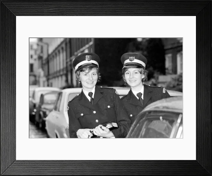 Framed Print : Mrs. Edwina Roberts and sister Mrs. Louise Lancefield both traffic wardens in Chelsea
