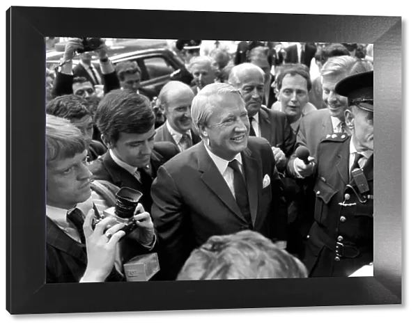 Mr. Edward Heath at Tory H. Q. after winning General Election. June 1970 70-05826