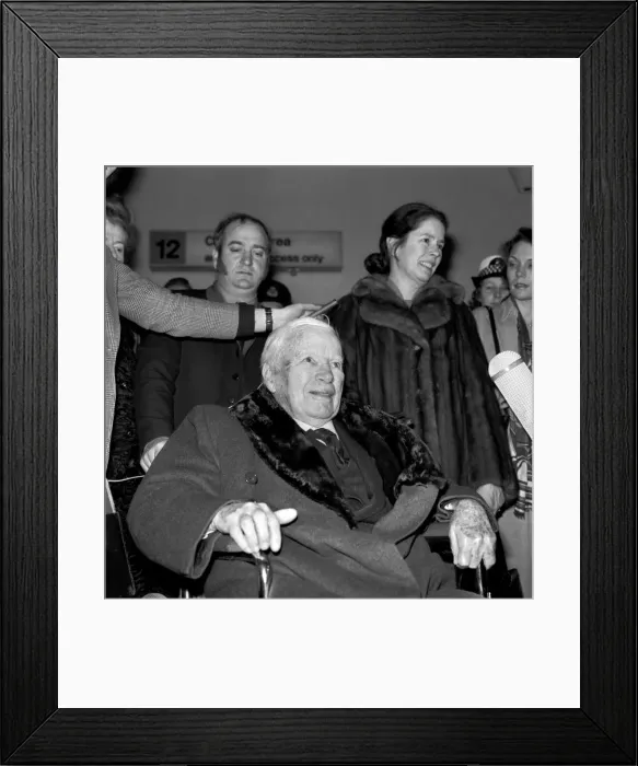 Framed Print : Sir Charlie Chaplin and wife Dona. January 1975 75-00204