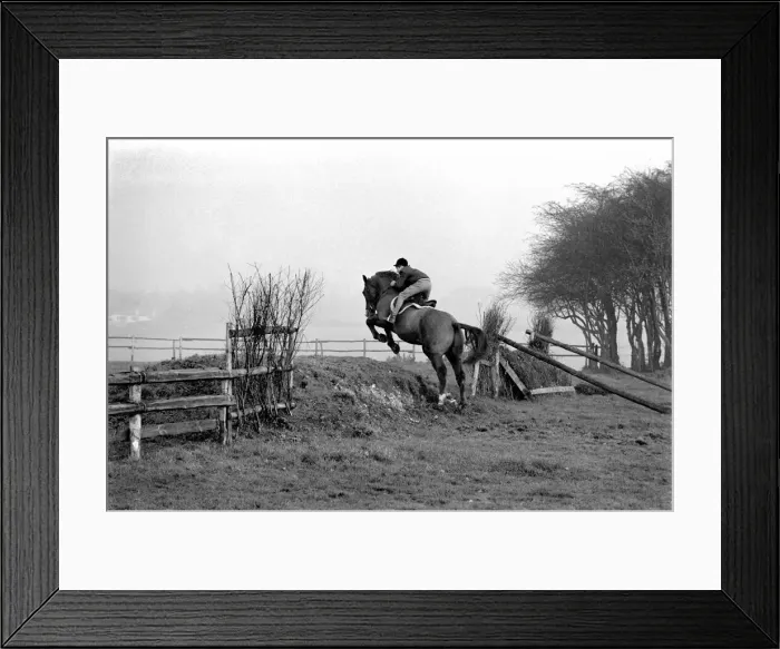 Framed Print : School for training jockey. The apprentices training centre for jockeys is at Kenilworth Framed Print : School for training jockey. The apprentices training centre for jockeys is at Kenilworth