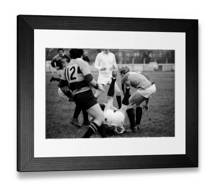 Framed Print : Rugby Union Matches: Harlequins (18) vs. Newport (6). December 1974 74-7565-003