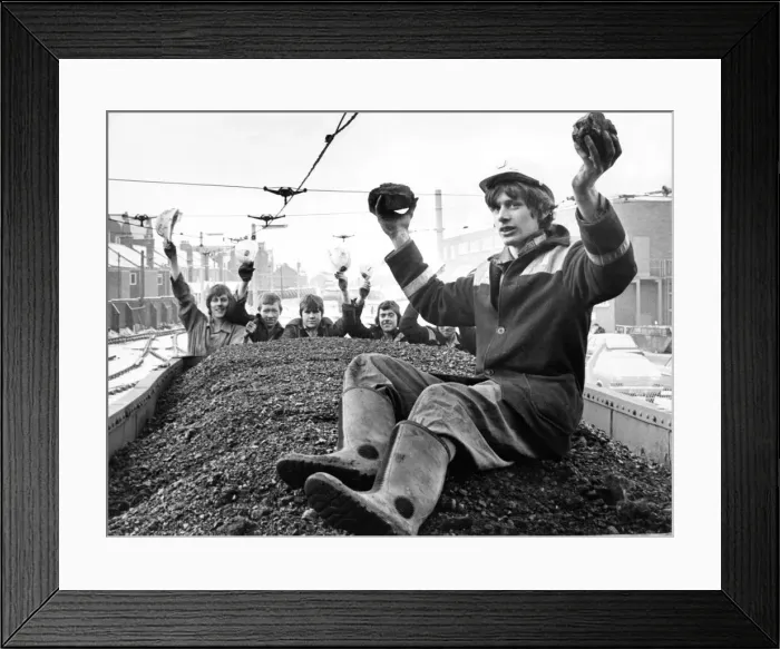 Framed Print : Apprentice miner Paul Weedy and colleagues celebrate their record breaking draw at Westoe Framed Print : Apprentice miner Paul Weedy and colleagues celebrate their record breaking draw at Westoe