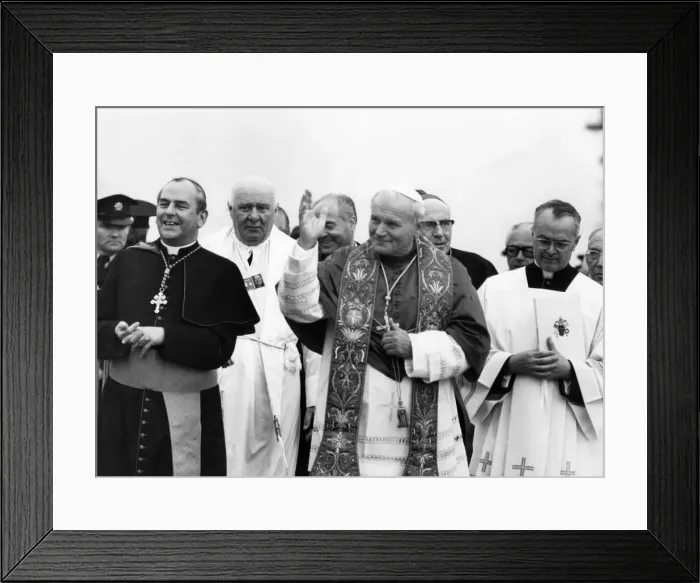 Framed Print : Pope John Paul II: Visit to Ireland. May 1981 P005930 Framed Print : Pope John Paul II: Visit to Ireland. May 1981 P005930