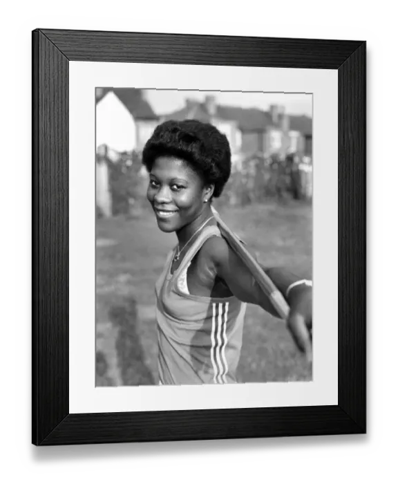 Framed Print : Olympic and Commonwealth Javelin thrower Tessa Sanderson of Wednesfield, Staffs Framed Print : Olympic and Commonwealth Javelin thrower Tessa Sanderson of Wednesfield, Staffs