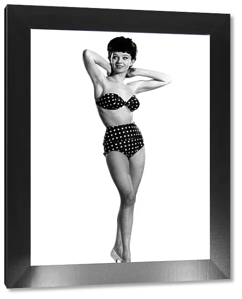 Reveille Fashions: Meriel Weston. May 1961 P006357