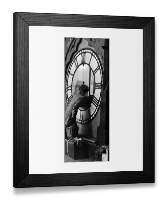 Framed Print : This clock at Liverpool Street Station won t tell you the time - but will answer your