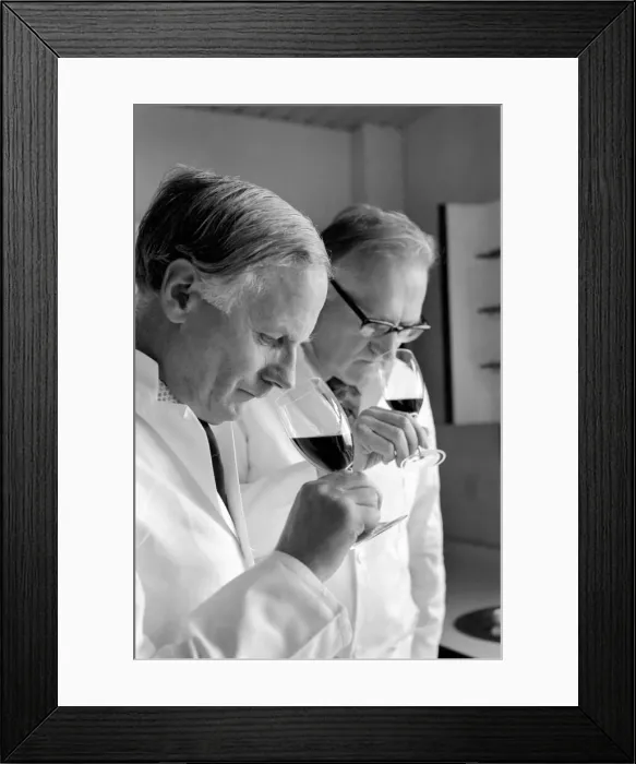 Framed Print : Wine Tasters sampling the latest consignment of red wine from the Beaujolais region of