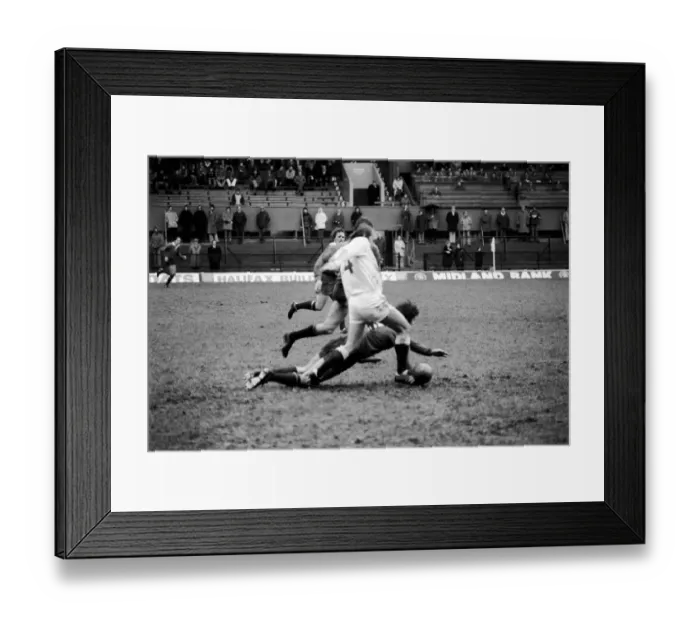 Framed Print : Sport  /  Action: England Rugby trials. January 1977 77-00005