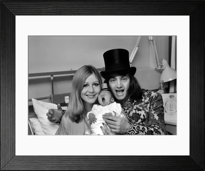 Framed Print : Chip Off The Old Block': Pop star Screaming Lord Sutch 33 Framed Print : Chip Off The Old Block': Pop star Screaming Lord Sutch 33