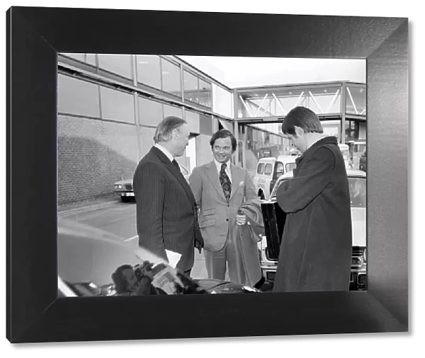 King Carl Gustav at Heathrow Airport today. January 1975 75-00304-002