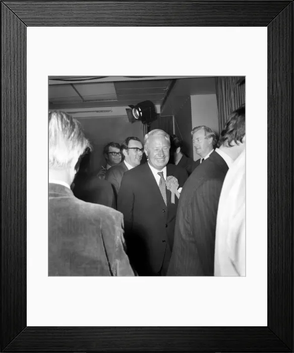Framed Print : Edward Heath arrives at Tory H. Q. in Smith Square to the cheers of his supporters Framed Print : Edward Heath arrives at Tory H. Q. in Smith Square to the cheers of his supporters