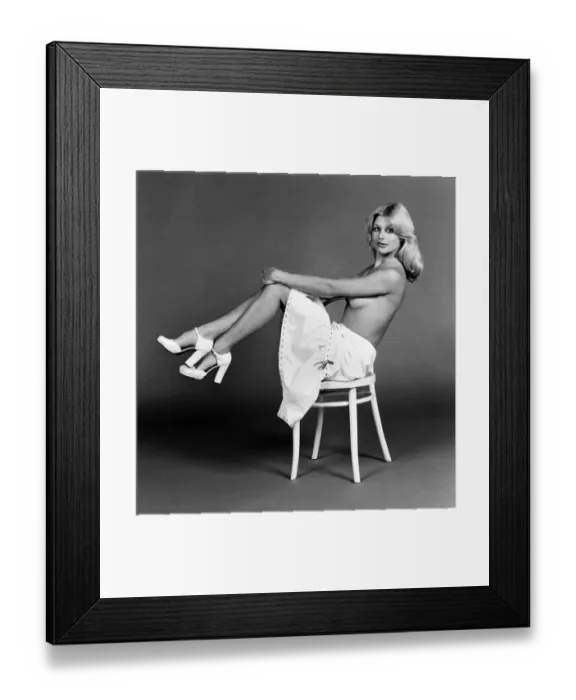 Framed Print : Womens: 1970s Fashionss / M: Jilly Johnson. January 1975 75-00001-009 Framed Print : Womens: 1970s Fashionss / M: Jilly Johnson. January 1975 75-00001-009