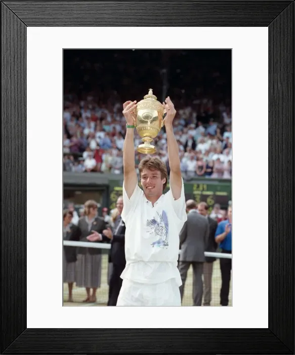 Framed Print : Wimbledon. Mens Final: Michael Stich vs. Boris Becker Framed Print : Wimbledon. Mens Final: Michael Stich vs. Boris Becker