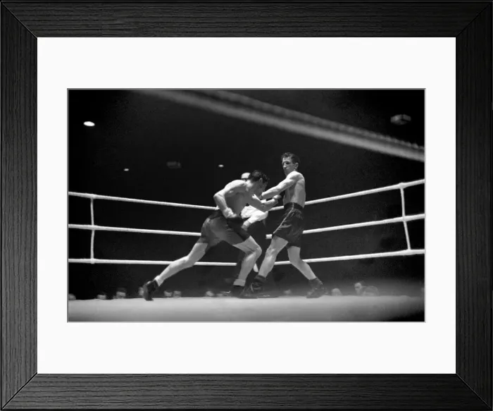 Framed Print : Boxing at Harringay Terry Allen v. Rinty Monaghan. February 1949 O16785-001 Framed Print : Boxing at Harringay Terry Allen v. Rinty Monaghan. February 1949 O16785-001