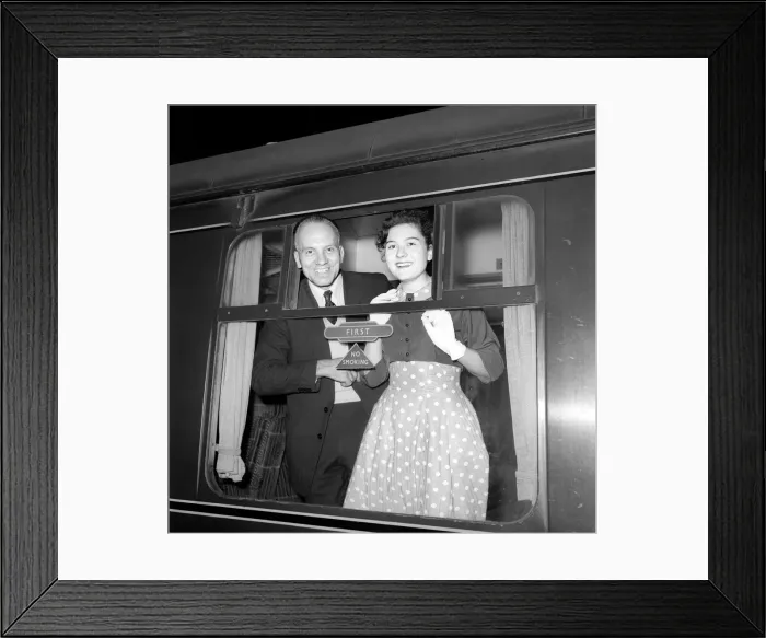 Framed Print : Day trip to London: Mr. and Mrs. de Roick who travelled to London by train to see Framed Print : Day trip to London: Mr. and Mrs. de Roick who travelled to London by train to see