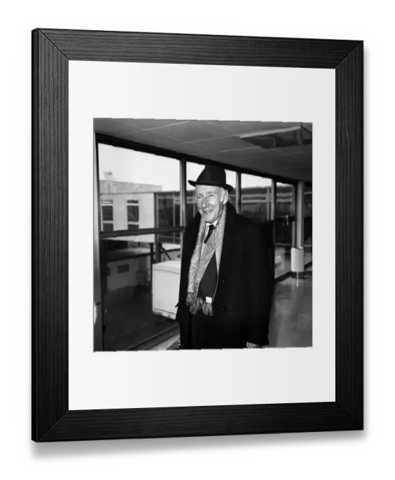 Framed Print : Wilfred Hyde-White arrived at Heathrow Airport from Los Angeles
