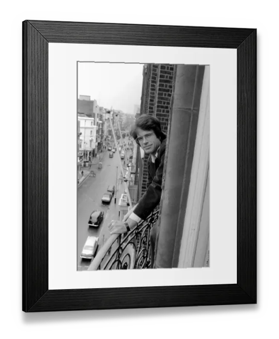 Framed Print : Film actor Warren Beattie, who is here to promote his new film Shampoo Framed Print : Film actor Warren Beattie, who is here to promote his new film Shampoo