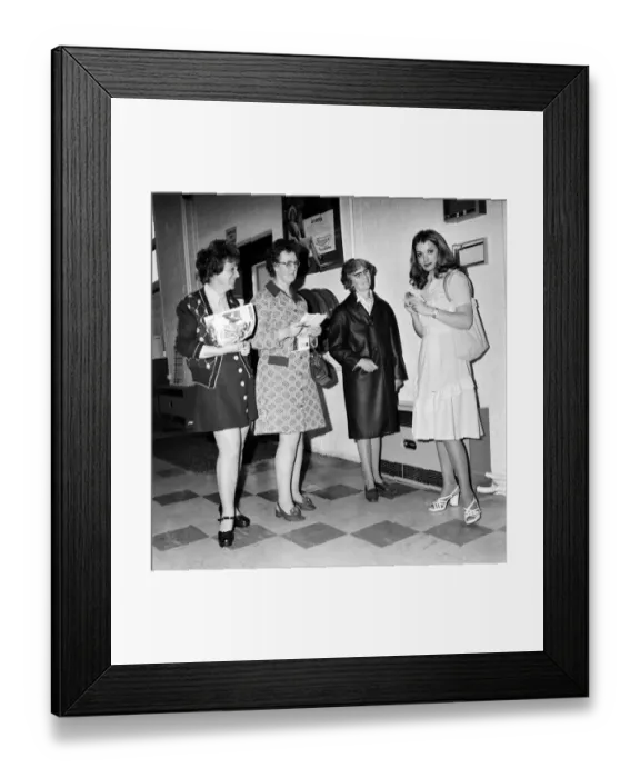 Framed Print : Miss UK Helen Morgan, opens the new Home Building Department at Kennedys in Eastleigh Framed Print : Miss UK Helen Morgan, opens the new Home Building Department at Kennedys in Eastleigh