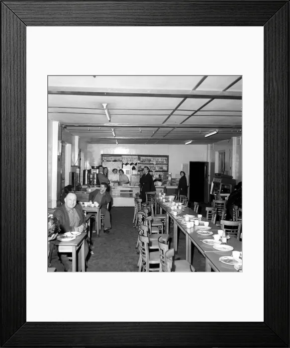 Framed Print : Roadside Cafe. Tea is served to coach passengers during a coach trip to Manchester